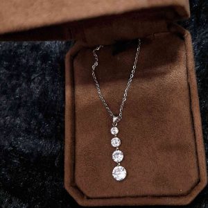 گردنبند چهار نگین